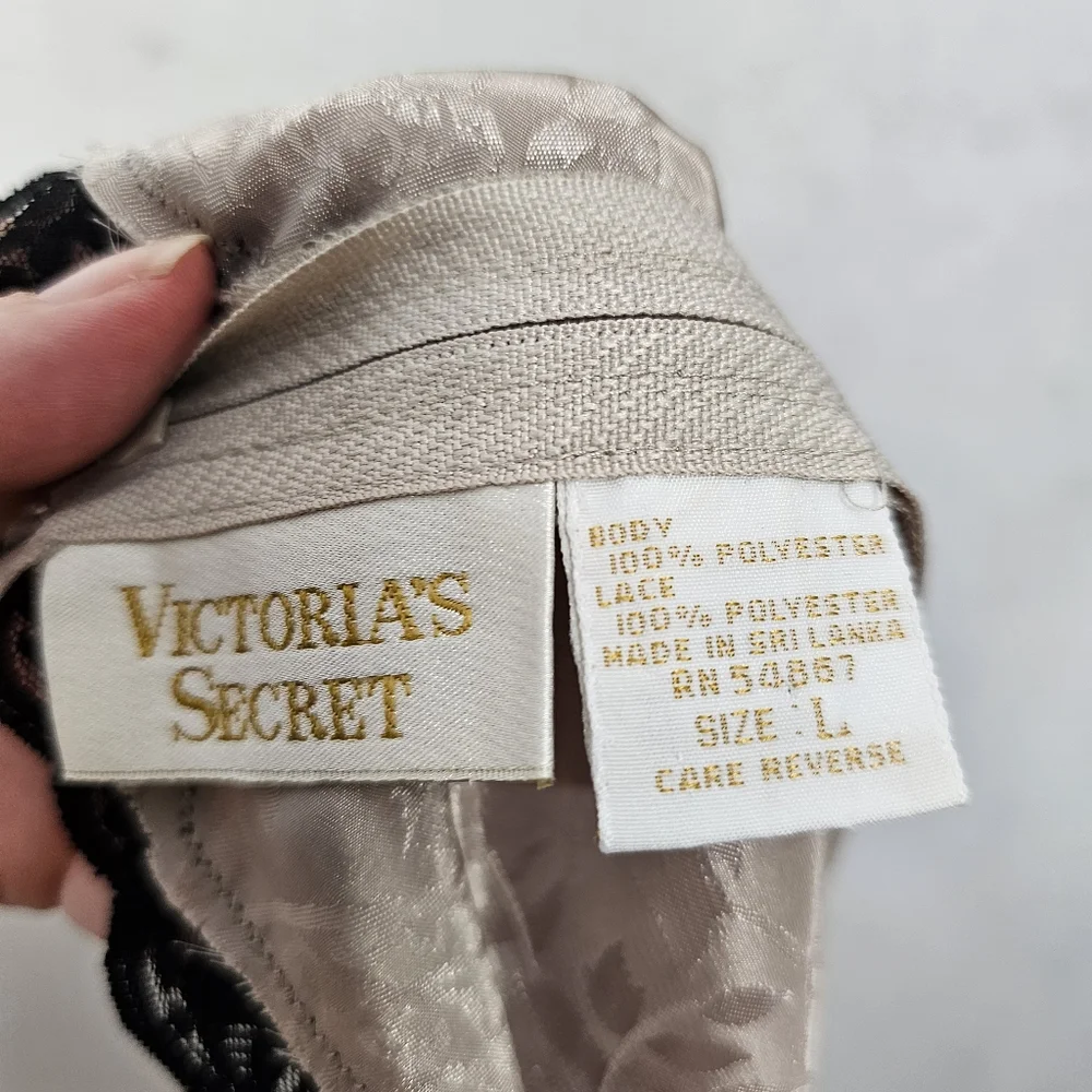 Victoria’s Secret Vintage Gold Label Satin Cream Bodysuit Nightie Large - Picture 3 of 13